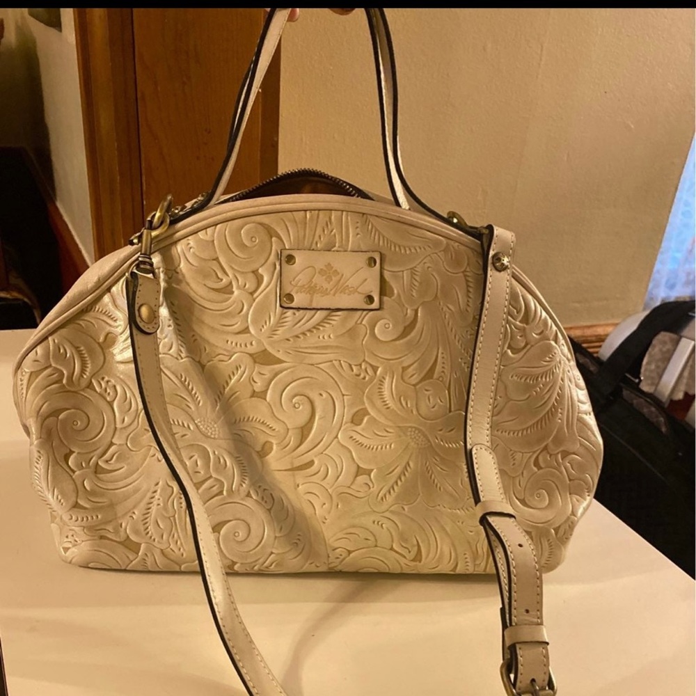 Patricia Nash , beautiful tooled cream / ivory color bag . NWT , very roomy